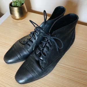 Black Leather Naturalizers Size 8